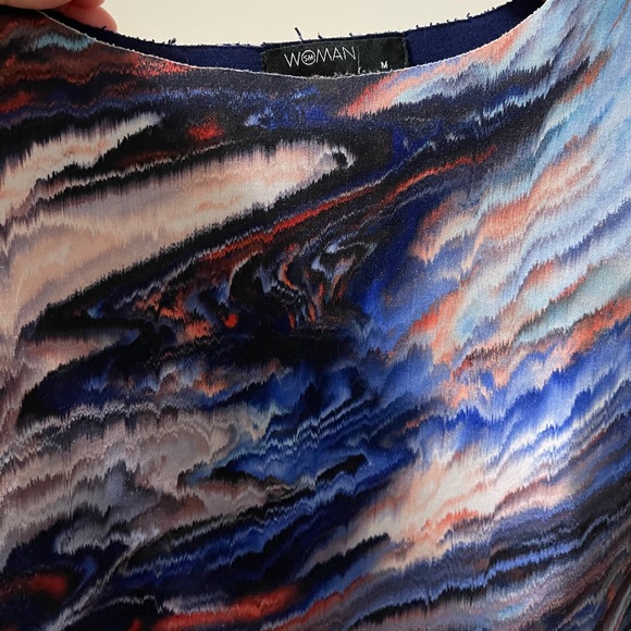 Blue marble crop top - Picture 3 of 3